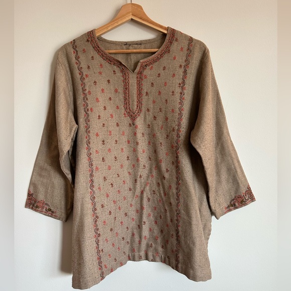 Vintage embroidered tunic - Picture 1 of 2
